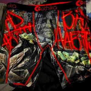 listing-status-banner